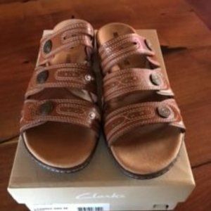 Classic Clarks Leather Sandals Slides with Arch Support Adjustable Straps